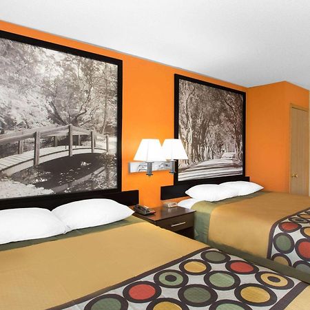 Super 8 By Wyndham Clive Ia Motel Ngoại thất bức ảnh