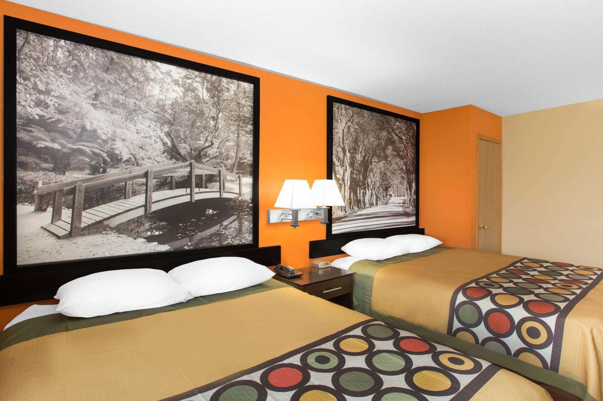 Super 8 By Wyndham Clive Ia Motel Ngoại thất bức ảnh